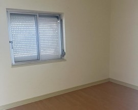 Quarto a rapariga trabalhadora Lavradio Baixa da Banheira