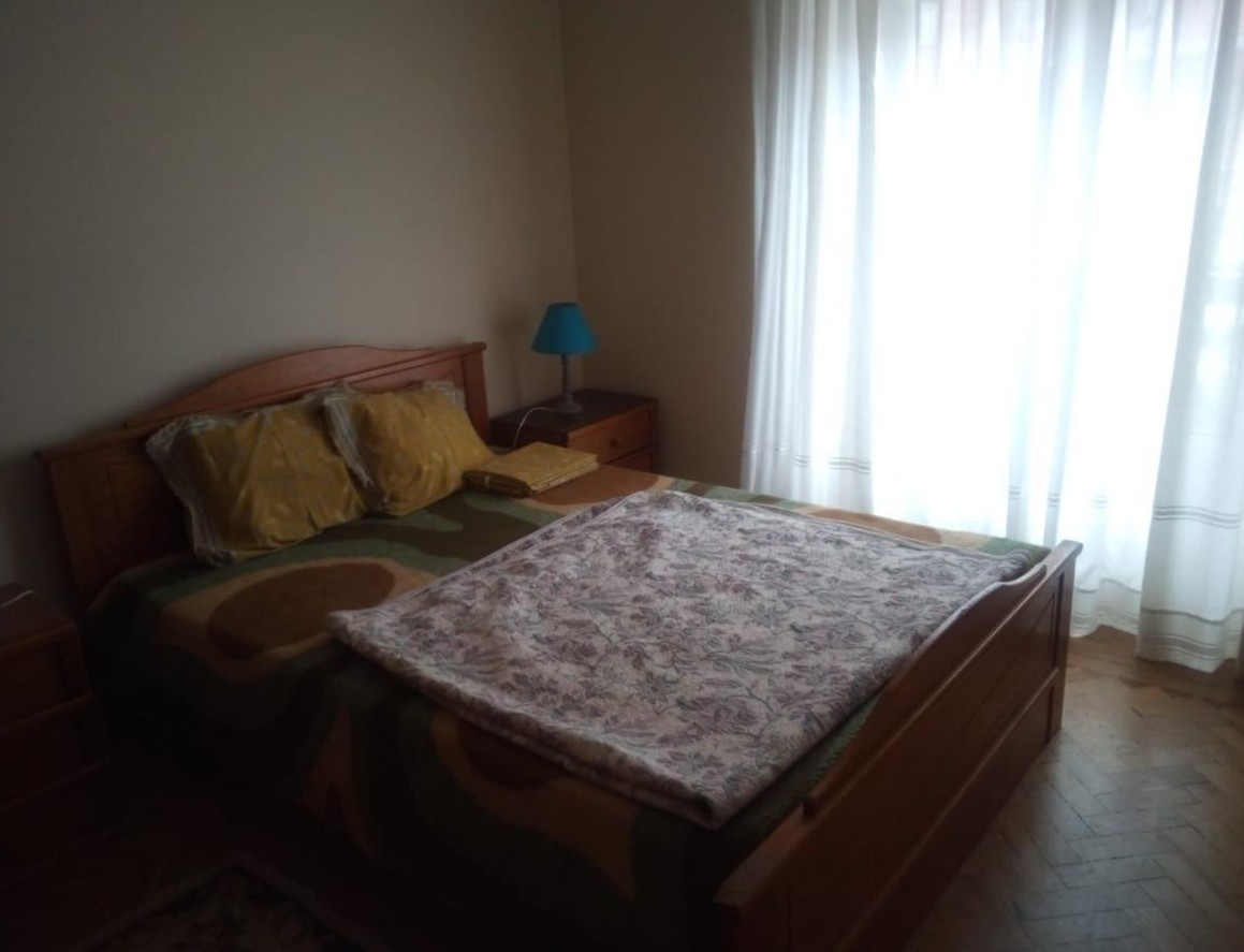 Quarto para alugar em Alvalade  bquarto