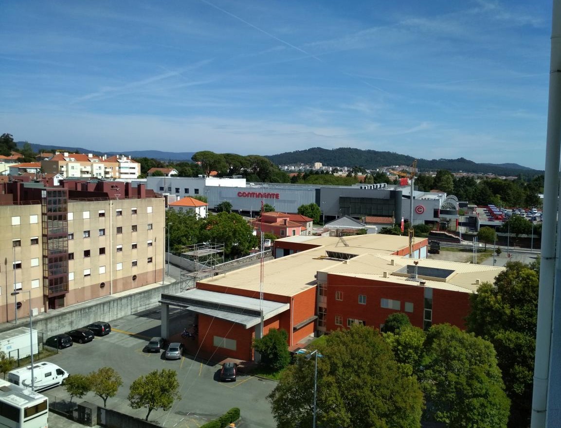 Alugo Quarto Apartamento T3 Em Viana - Bquarto